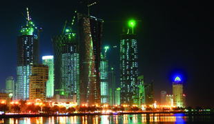 Maximum energy recovery and reuse in industrial cities